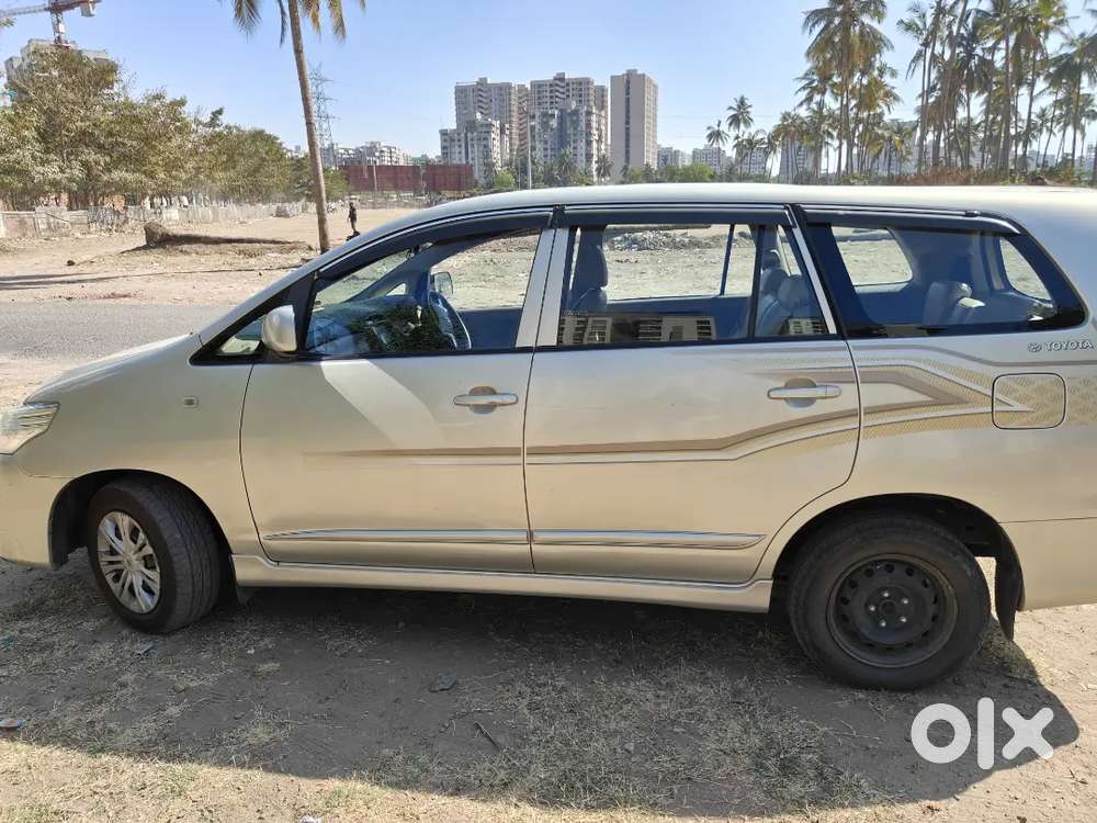 Toyota Innova 2015 Diesel Well Maintained