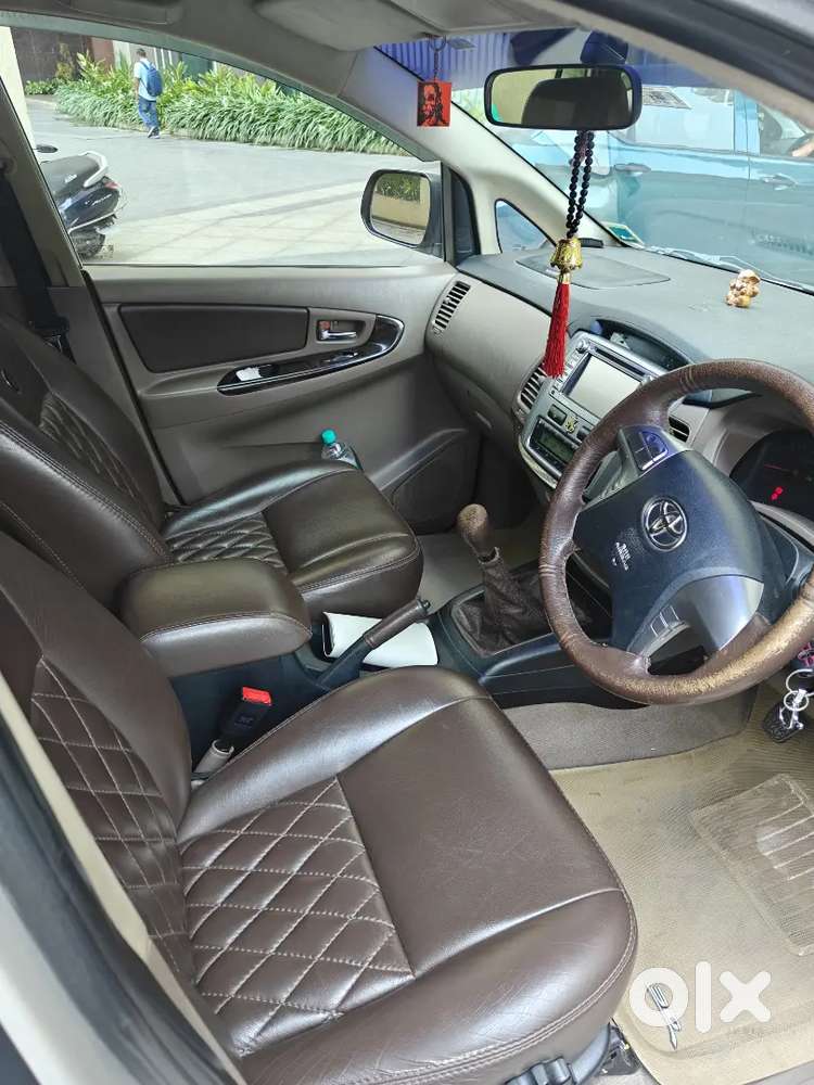 Toyota Innova 2015 Diesel 124800 Km Driven