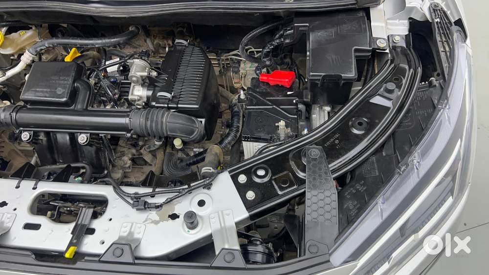 Nissan Magnite 1.0 Xv Premium Dual Tone, 2024, Petrol