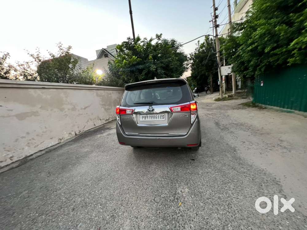 Toyota Innova Crysta 2017 Diesel Manual 2nd Owner