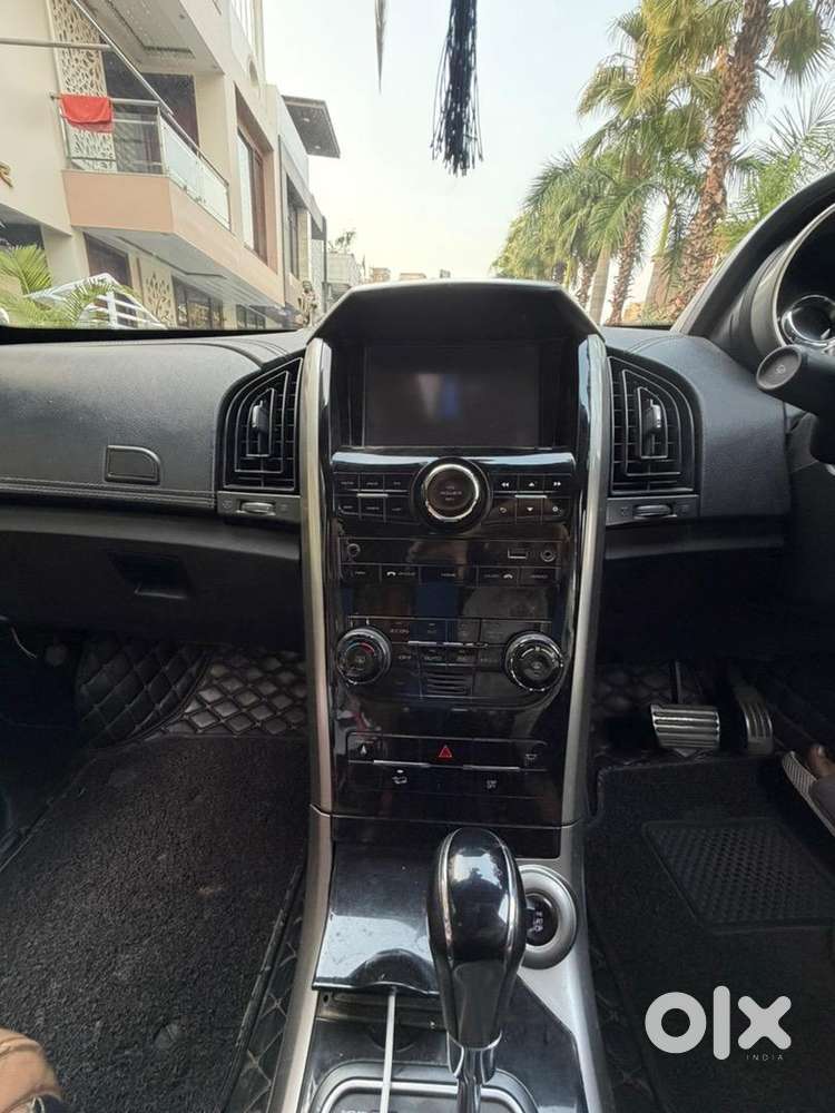 Mahindra Xuv500 2018 Diesel 95000 Km Driven