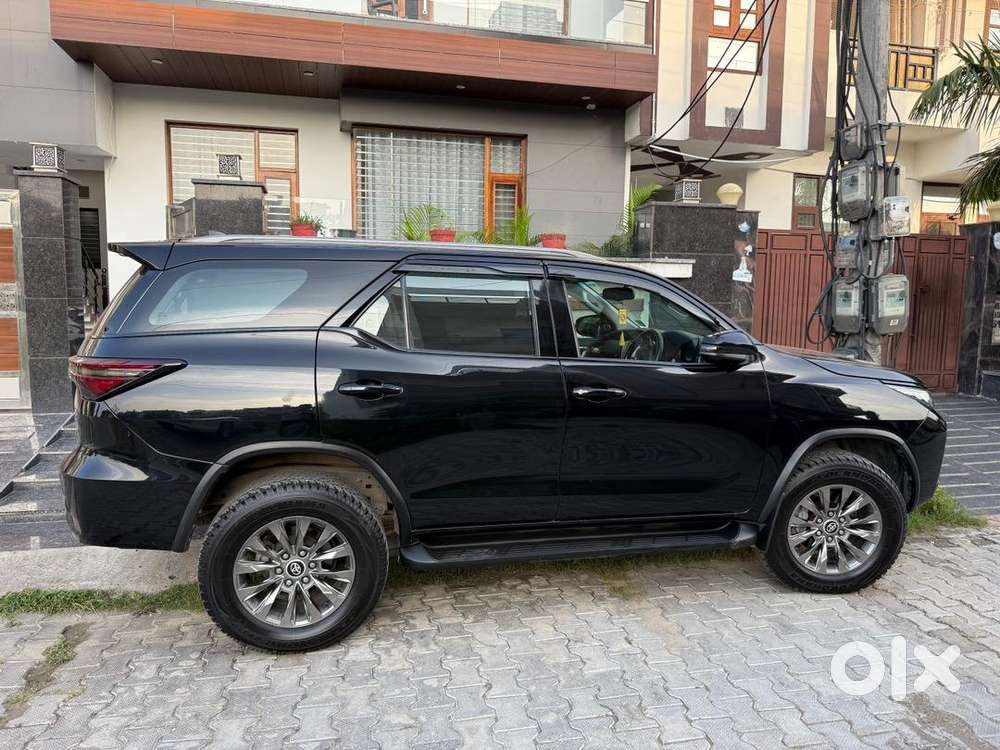 Toyota Fortuner 2021 Diesel Well Maintained