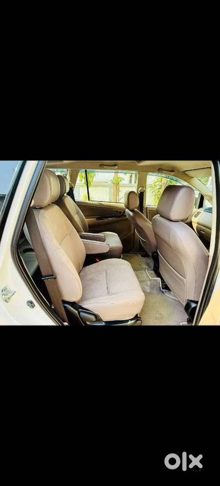 Toyota Innova 2.5 Gx 8 Seater Limited Edition, 2016, Diesel