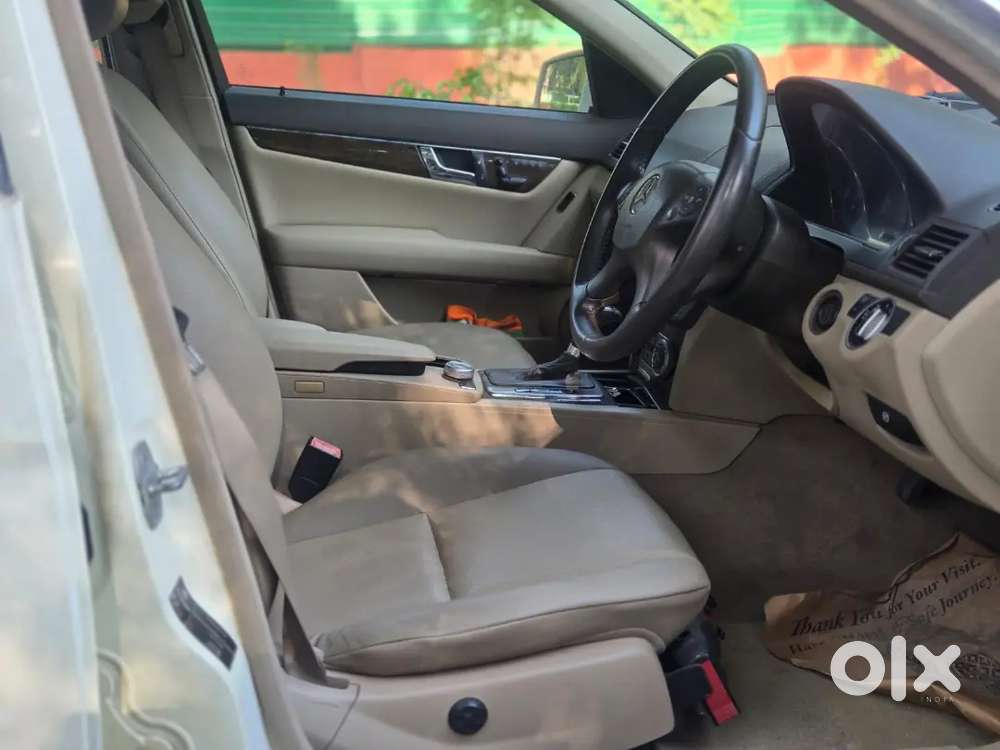 Beautiful Car Awesome Conditions Chilled Ac