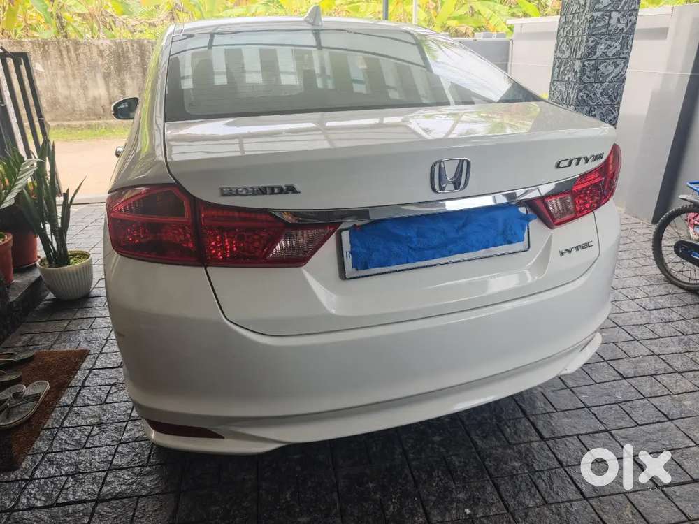 Honda City 2016 Variant Petrol (sunroof)