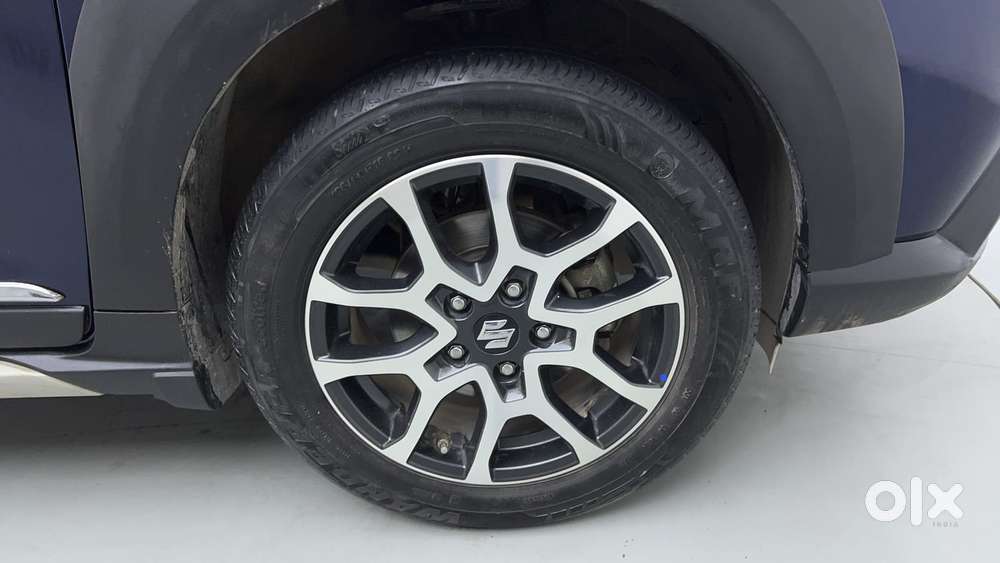 Maruti Suzuki Xl6 1.5 Alpha Plus Mt, 2022, Petrol