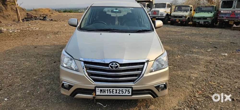 Toyota Innova Diesel 2015