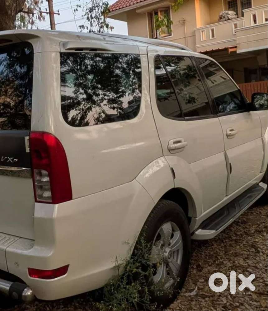 Tata Safari Storme Vx Pearl White