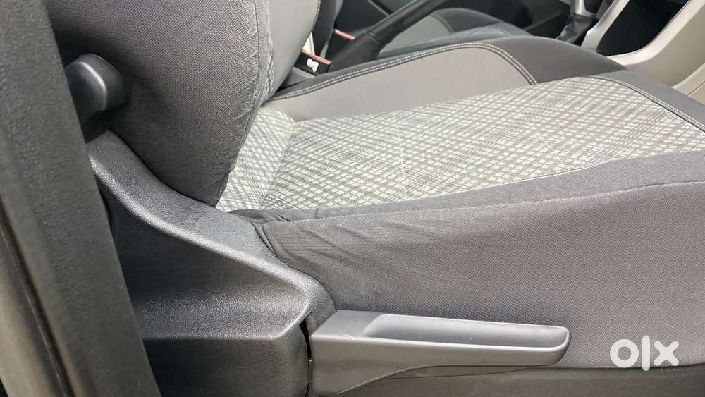Volkswagen Taigun 1.0 Tsi Highline At, 2022, Petrol