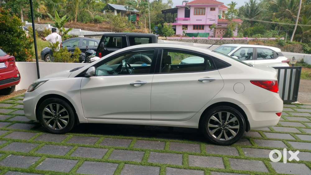 Hyundai Fluidic Verna 2013 Petrol 140000 Km Driven