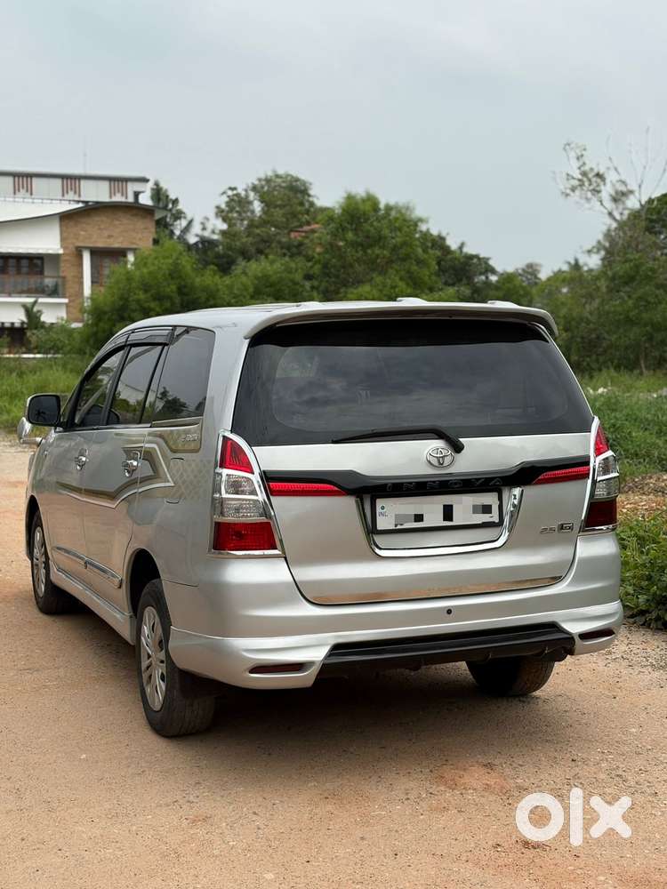 Toyota Innova 2.5 G (diesel) 8 Seater, 2014, Diesel