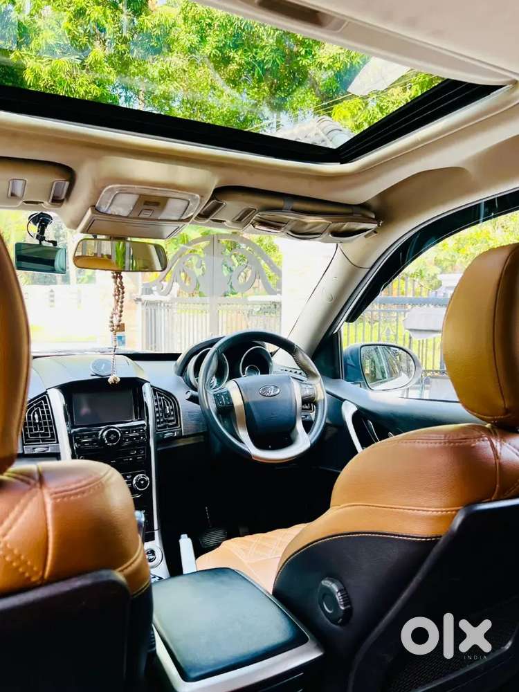 Mahindra Xuv500 W9 At 45,000 Km  Automatic Company Served.
