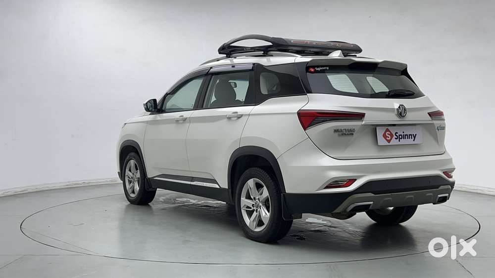 Mg Hector Plus 1.5 Hybrid Super Turbo 7 Str, 2022, Cng & Hybrids
