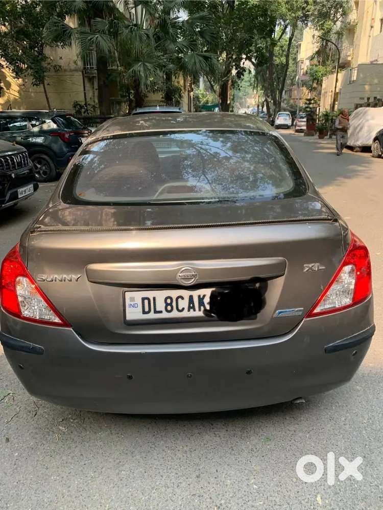 Nissan Sunny 2015 Petrol