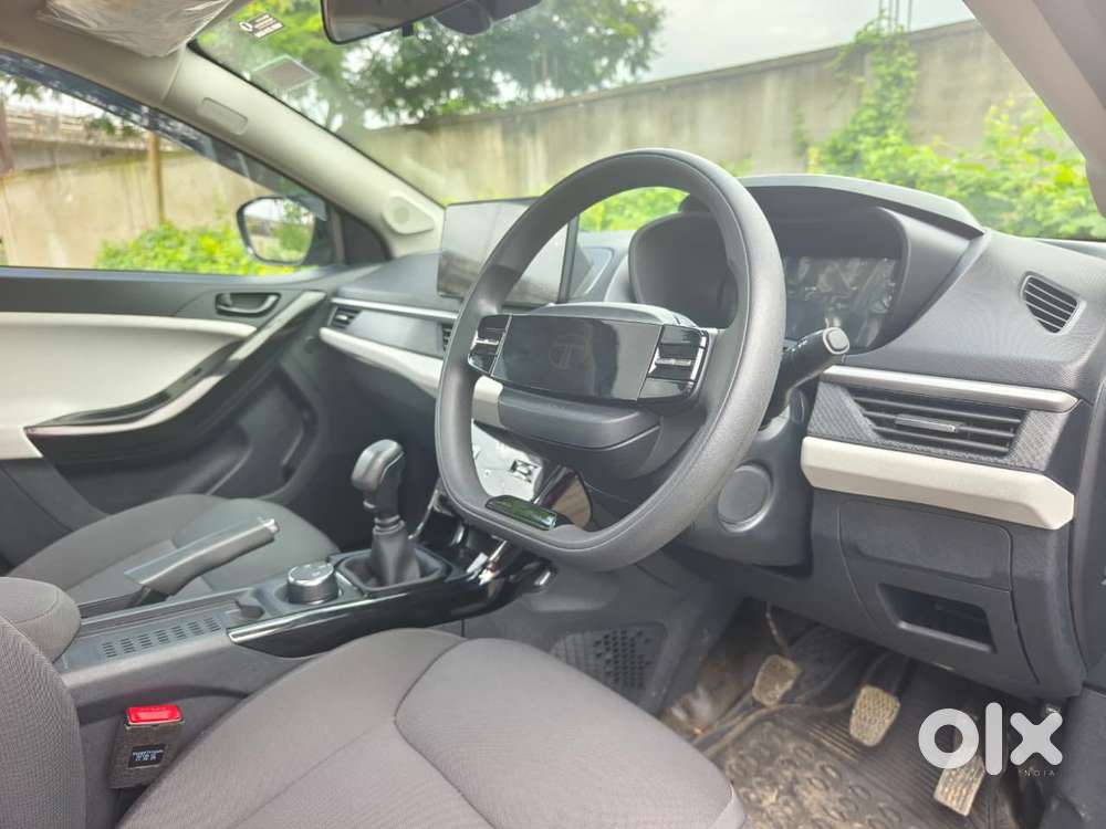 Tata Nexon Creative Plus S 1.2 Revotron Petrol 6 Mt, 2025, Petrol