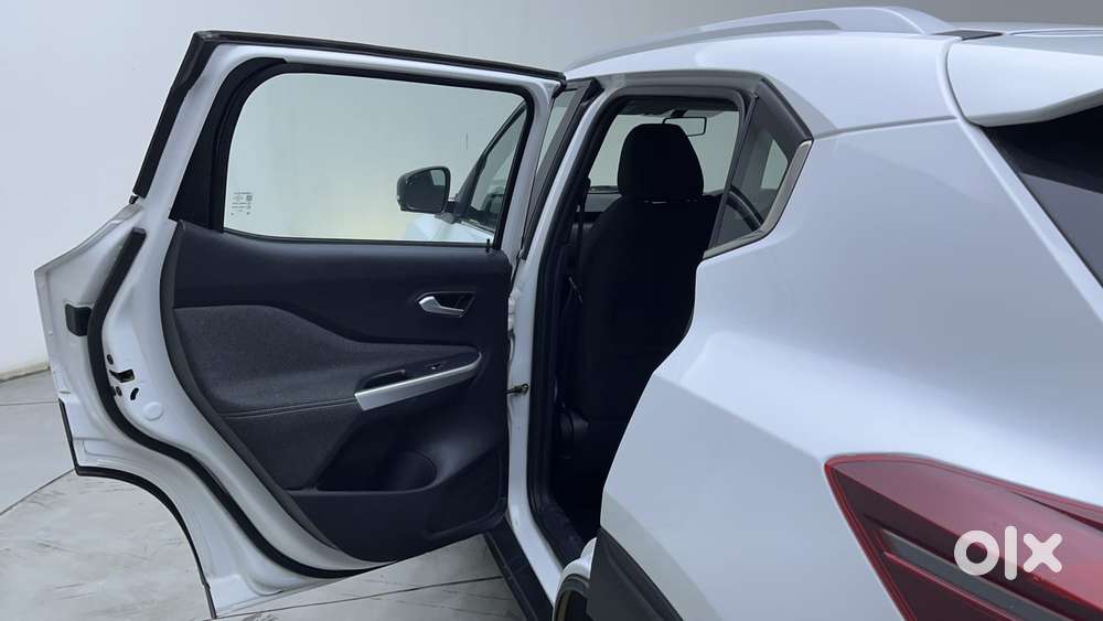 Nissan Magnite 1.0 Xv Premium Turbo Cvt, 2023, Petrol