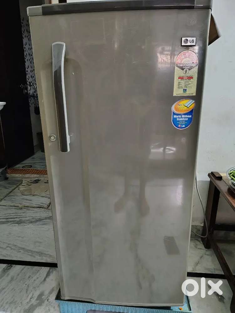 L.G. 180 Liter fridge in very good condition