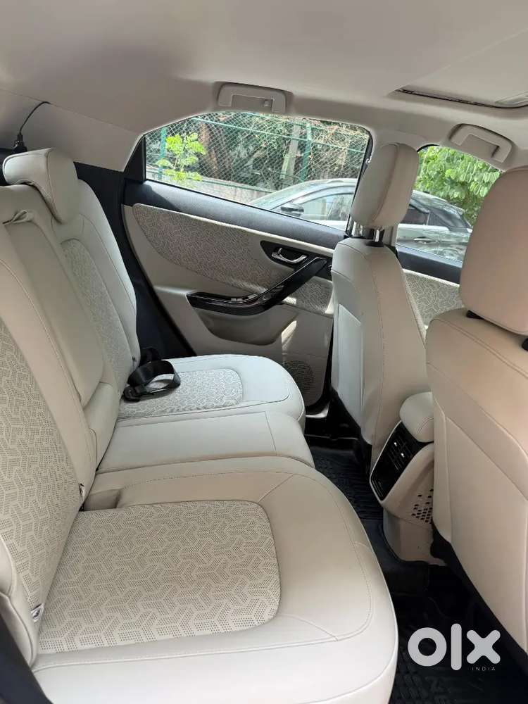 2023 Tata Nexon Petrol Automatic Xza+ Luxs Top Edition