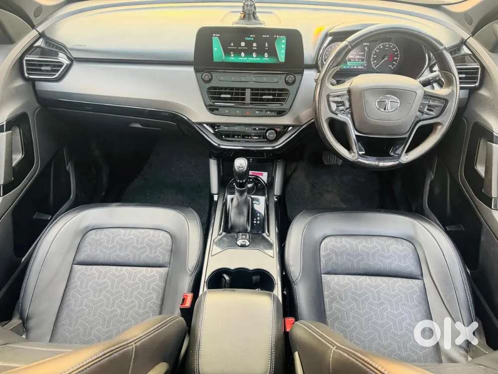 Tata Safari Xza Black Edition