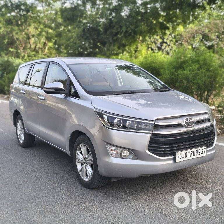 Toyota Innova Crysta 2.8z Automatic, 2016, Diesel