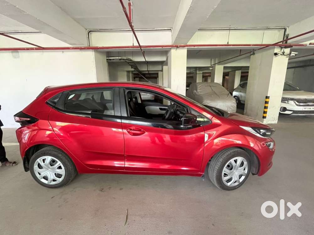 Tata Altroz (2022)