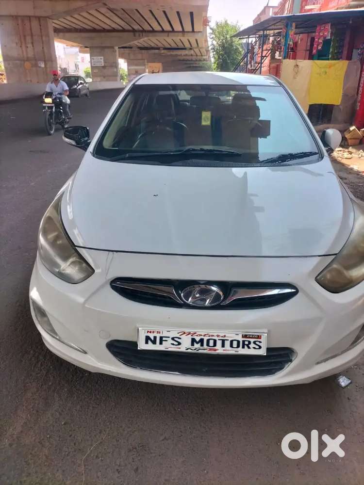 Hyundai Verna 2012 Model