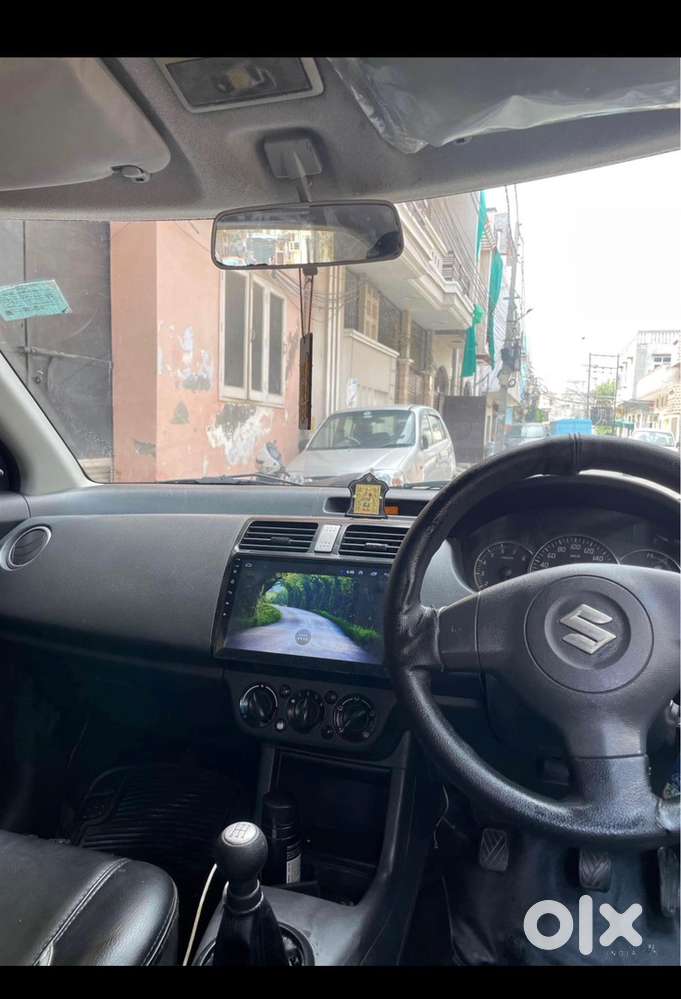 Maruti Suzuki Swift Petrol 2010