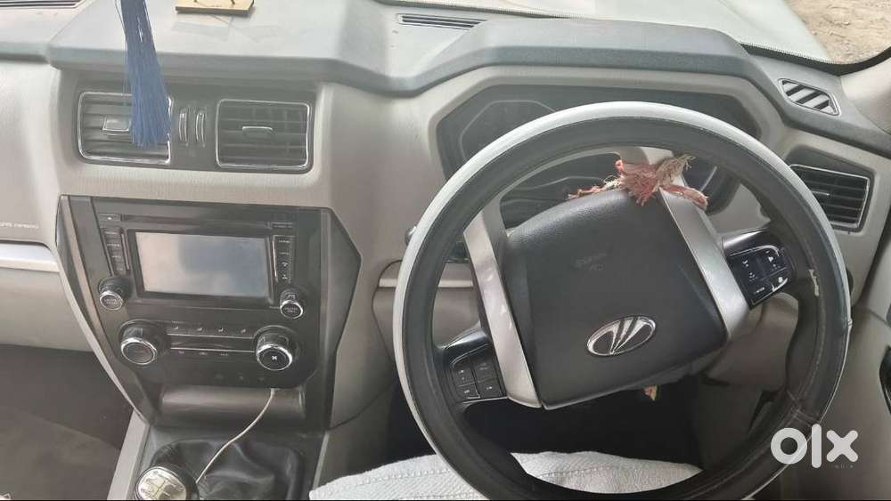 Mahindra Scorpio S10 22 Mhawk White Color With 5 Year Engine Warranty