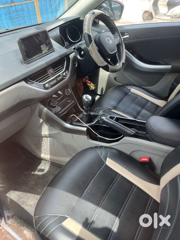 Tata Nexon Petrol 2018