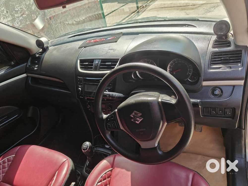 Maruti Suzuki Swift 2016 Petrol 70000 Km Driven