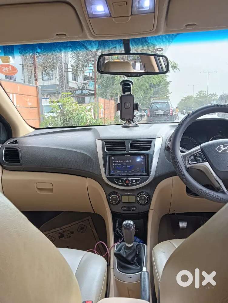 Hyundai Verna 2012