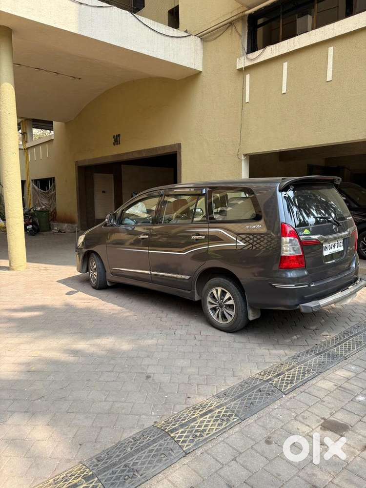 Toyota Innova Vx 8 Seater 2016 Diesel Well Maintained