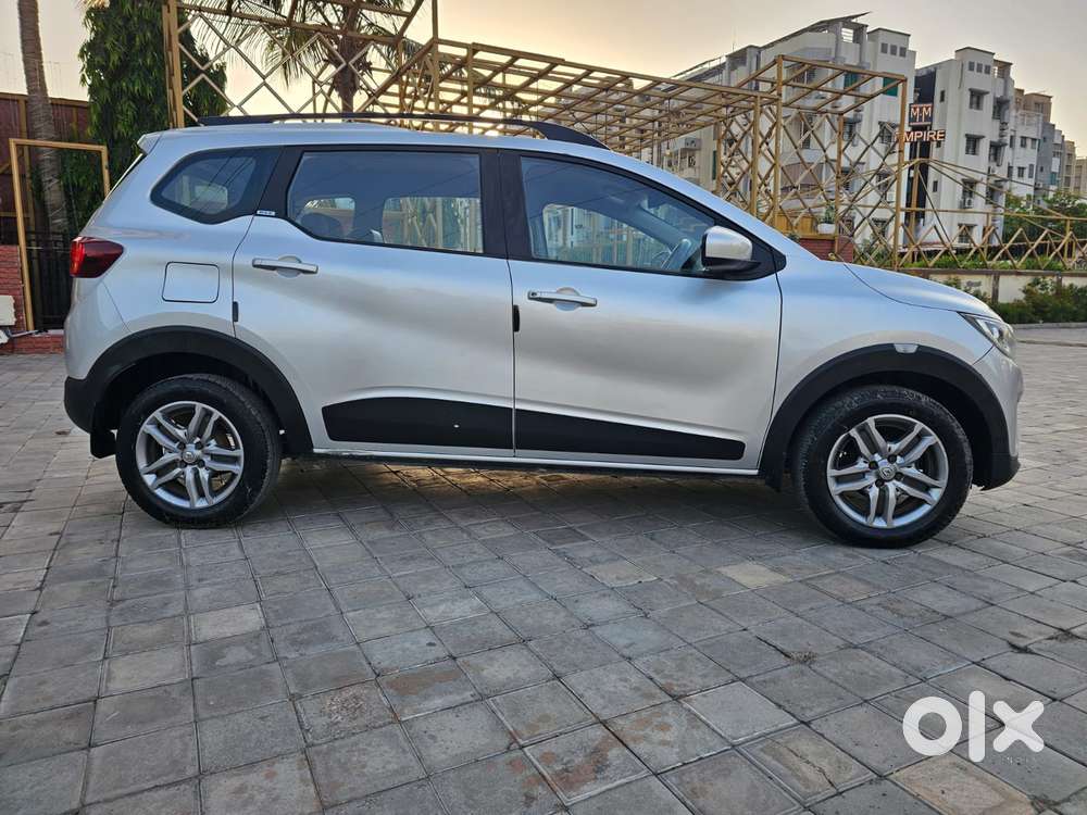 Renault Triber Rxz, 2019, Petrol