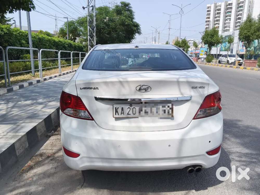 Hyundai Verna 2004 Diesel Manual