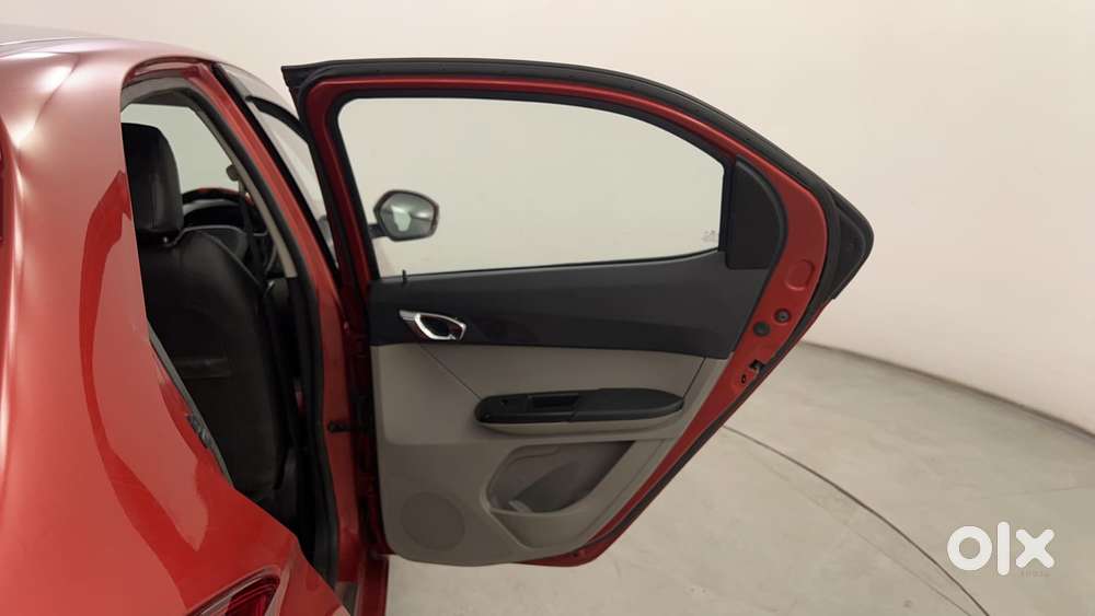 Tata Tiago Xz, 2018, Petrol