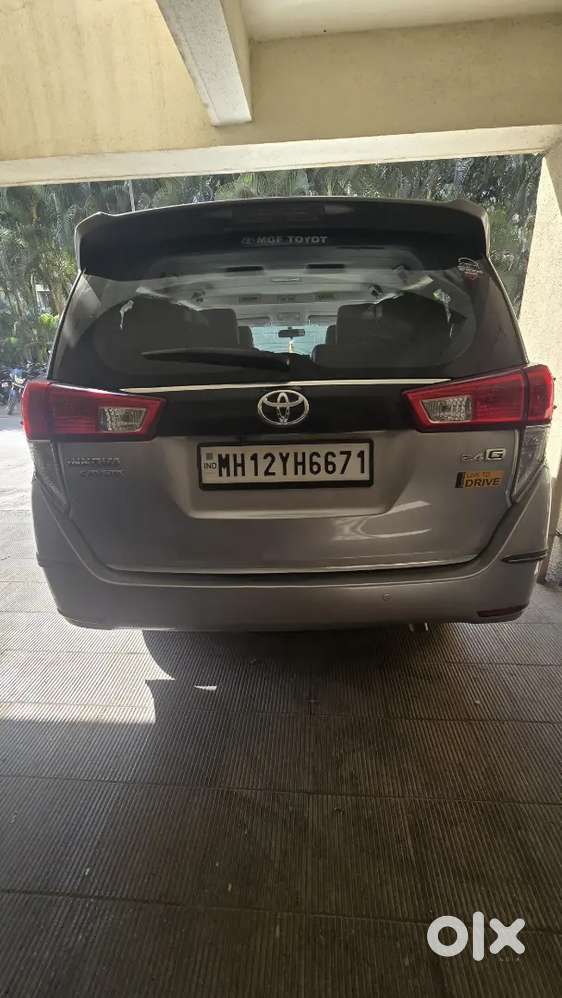 Toyota Innova Crysta 2017 Diesel Well Maintained