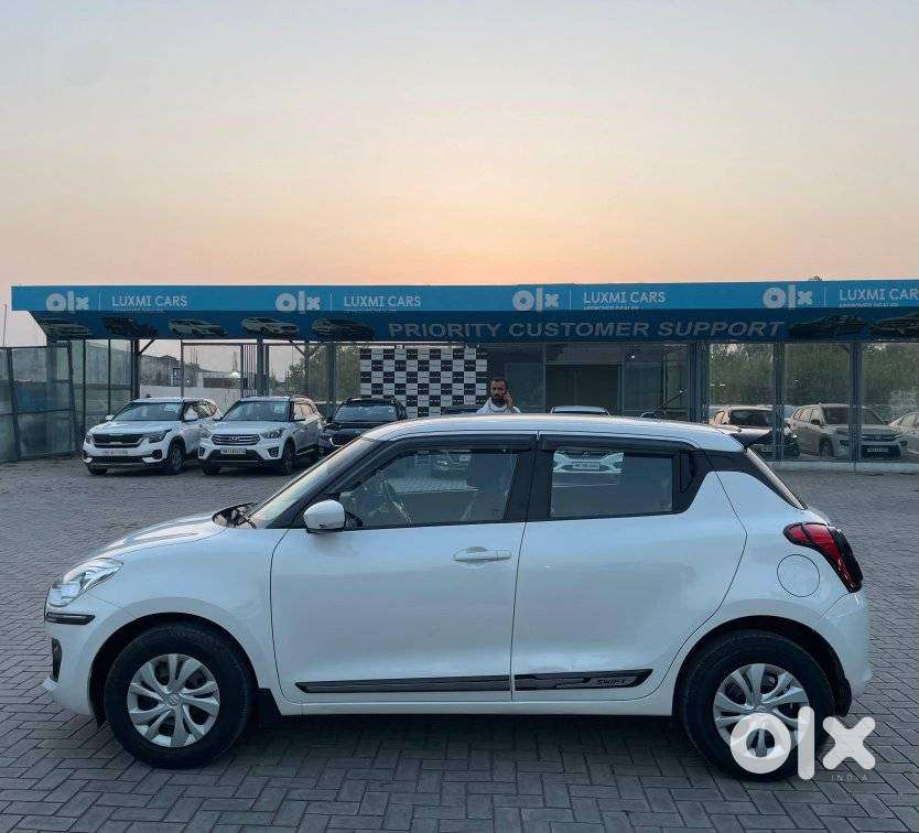 Maruti Suzuki Swift 1.2 Vxi (o), 2023, Petrol