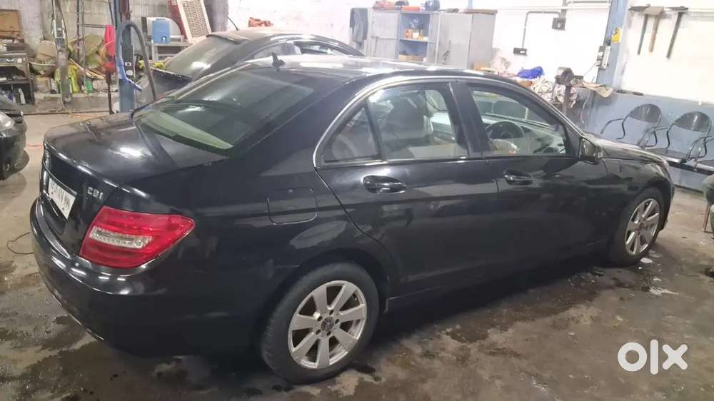 Mercedes-benz C-class 2012 Single Owner Showroom Track Good Condition