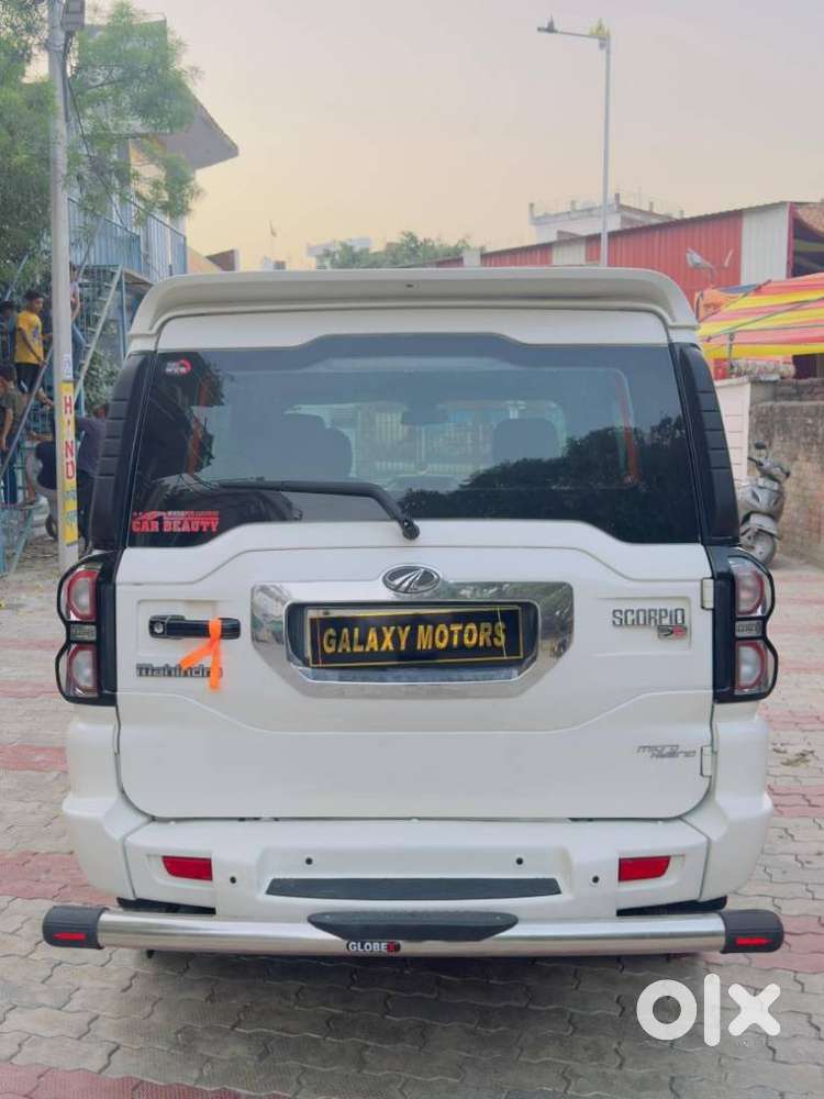 Mahindra Scorpio S10, 2015, Diesel