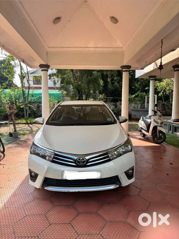 Toyota Corolla Altis 2015