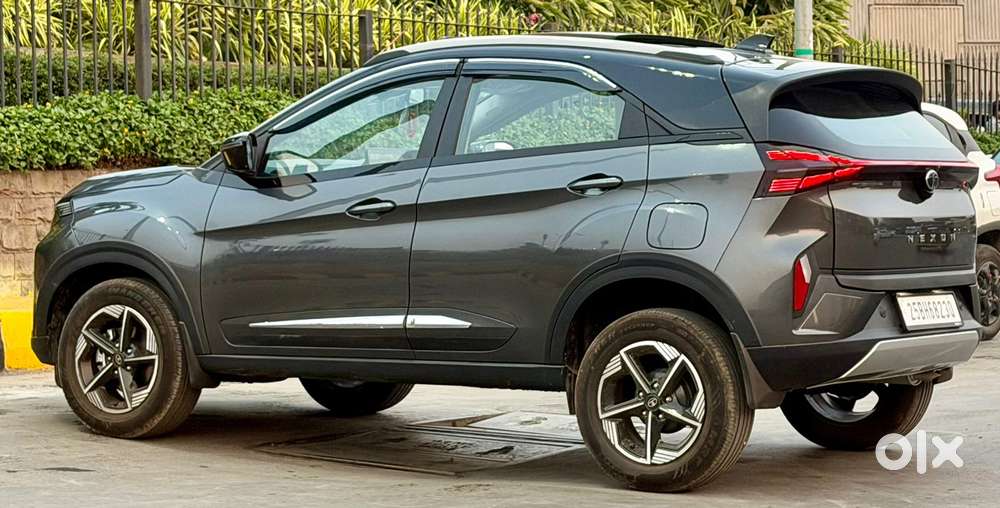 Tata Nexon, 2025, Petrol