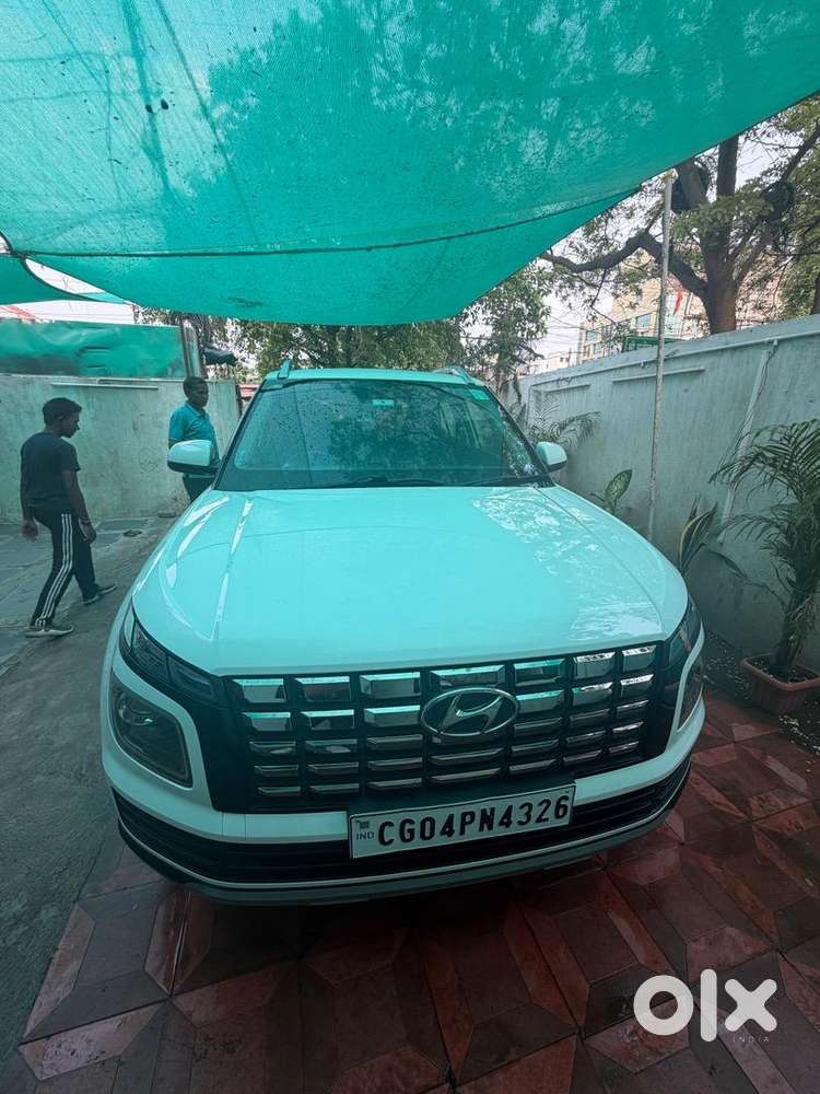 Hyundai Venue 2024 Petrol Good Condition