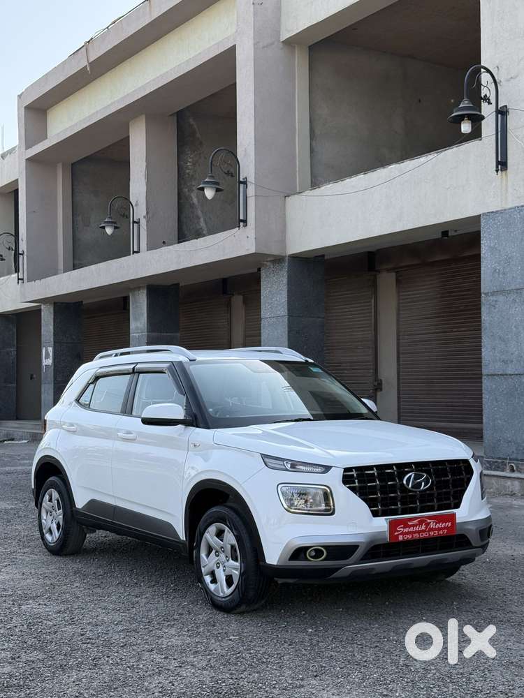 Hyundai Venue S Turbo, 2021, Petrol