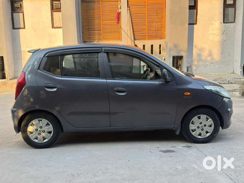 Hyundai I10 2013 Cng & Petrol Good Condition