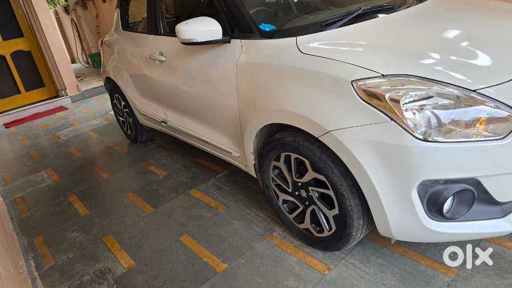 Swift Vxi In Showroom Condtion , Only 31000 Driven With Service Record