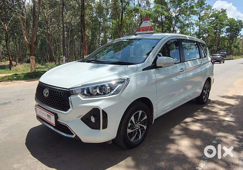 Toyota Rumion V At, 2025, Petrol