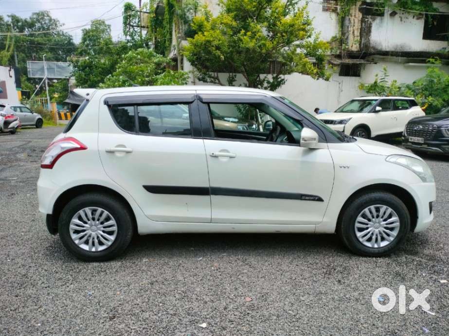 Maruti Suzuki Swift Vxi With Abs, 2014, Petrol