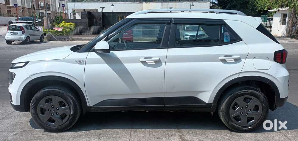 Hyundai Venue S Plus Mt 1.2 Kappa, 2024, Petrol