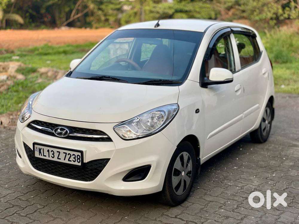 Hyundai I10 Sportz At, 2013, Petrol