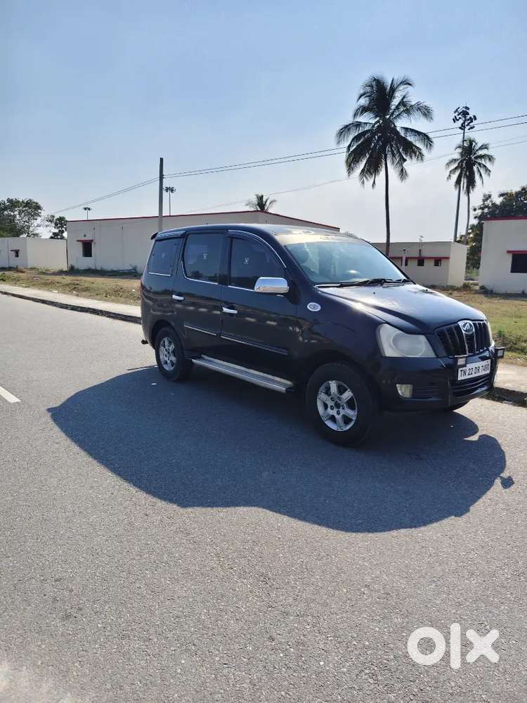 Mahindra Xylo 2011